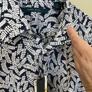 3 Medium Men's Perry Ellis dress shirts- two NWT, one NWOT